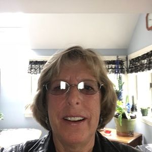 Meet your Posher, Elizabeth a